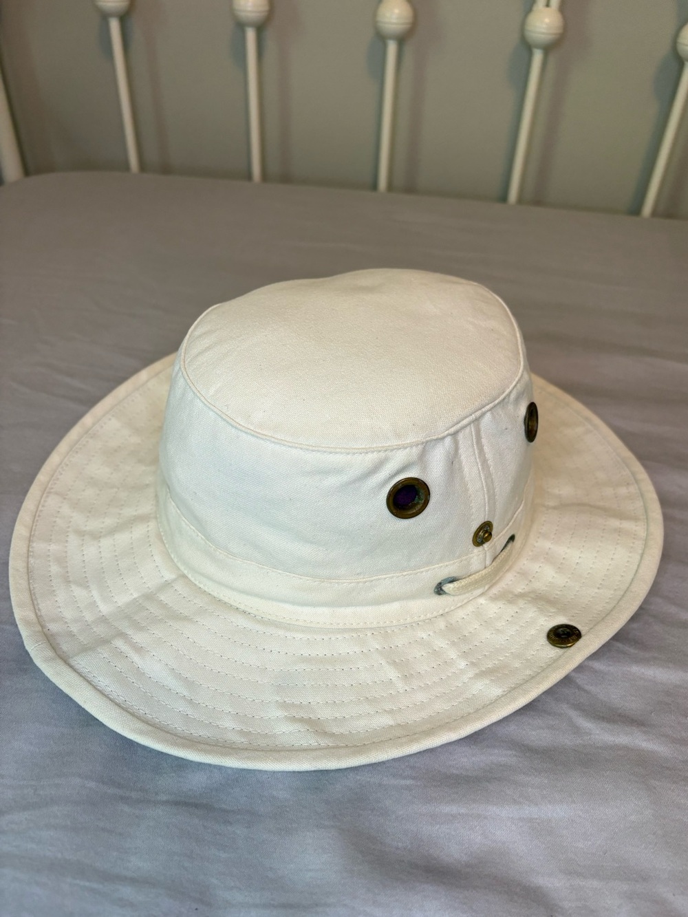 Tilley T3 Cotton Duck Outdoor Safari Hat Ivory Size 6 7/8 Canada